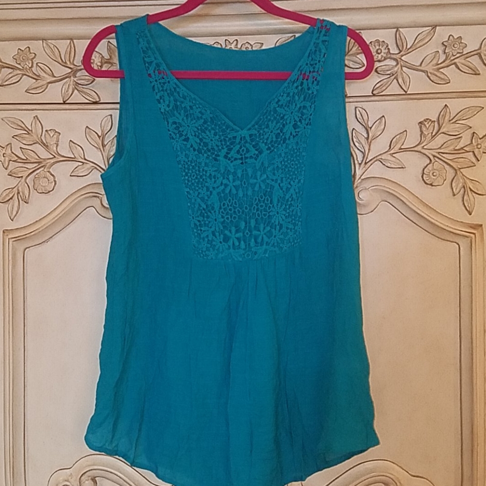 Gorgeous Turquoise blue sleeveless blouse size PL